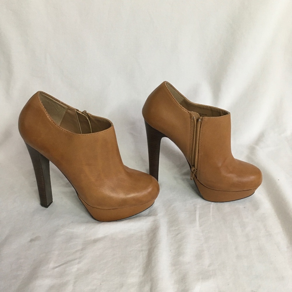 Steve Madden brown ankle heel booties